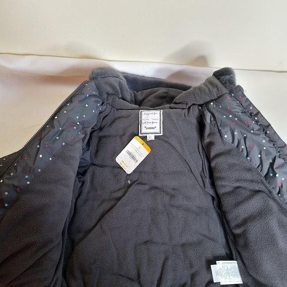 NWT Gymboree Brand"Dots, and a Bow"Fully lined coat girls 5T. FREE HAT & GLOVES. - Picture 6 of 13